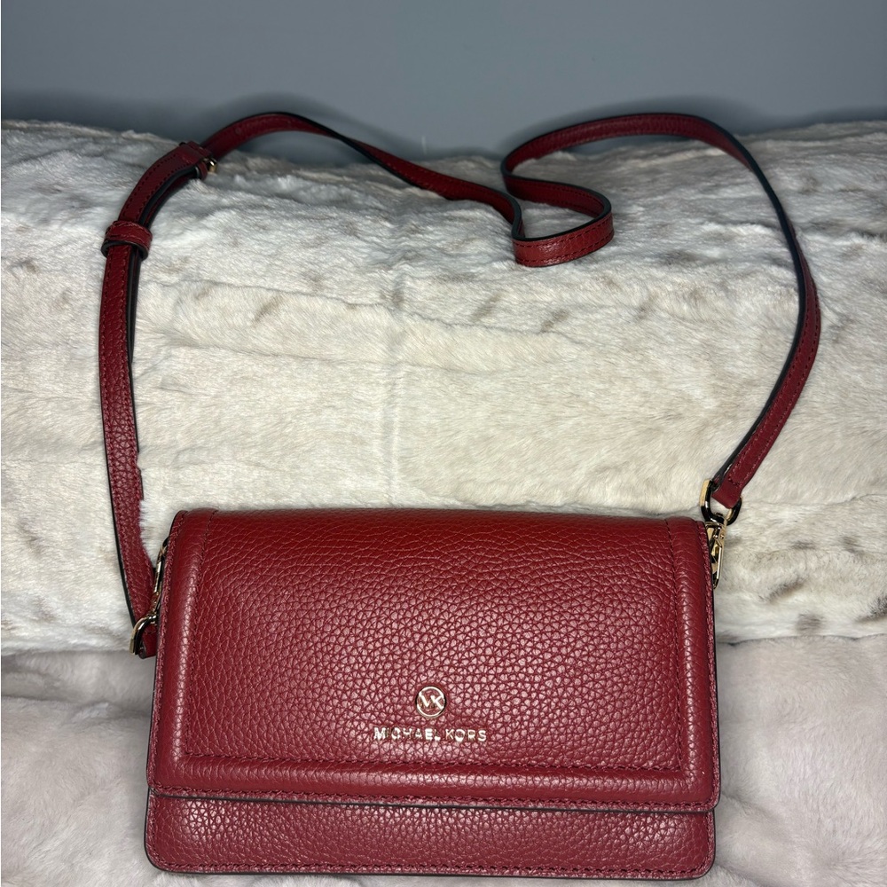 Michael Kors burgundy wristlet